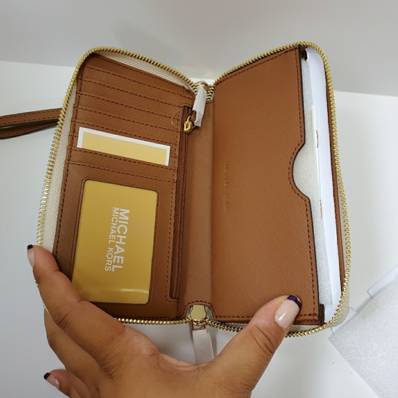 SOLD Michael Kors Signature Drawstring Tote - Picture 14 of 16